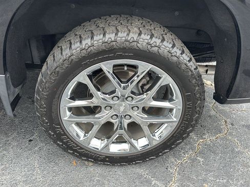 Used 2023 Chevrolet Silverado 1500 High Country w/ Technology Package image 33