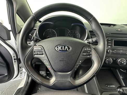 Used 2015 Kia Forte EX image 31
