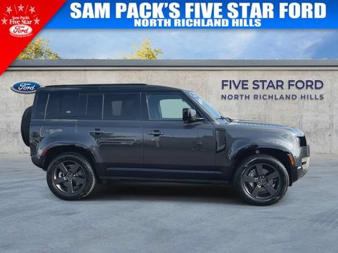 Used 2022 Land Rover Defender 110 X-Dynamic SE AWD/4WD image 10