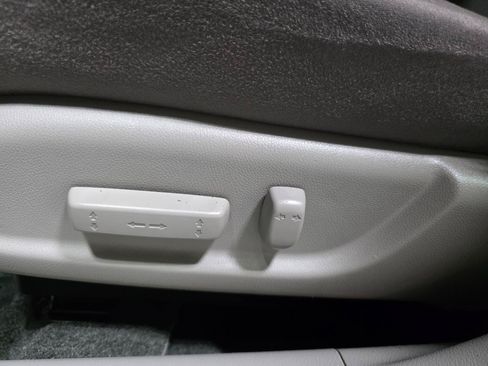 Used 2011 Honda Accord LX-P image 17