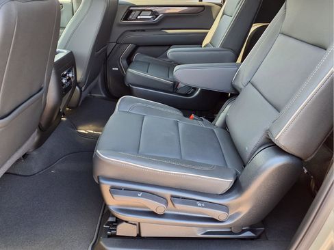 New 2026 GMC Yukon XL Elevation AWD/4WD image 23