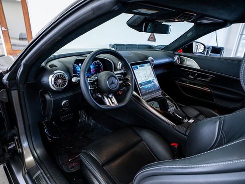 Used 2023 Mercedes-Benz SL 55 AMG 4MATIC image 39