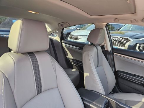 Used 2019 Honda Civic EX-L image 11