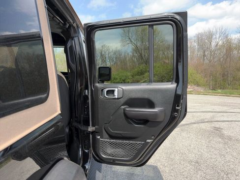 Used 2020 Jeep Wrangler Unlimited Sport AWD/4WD image 25