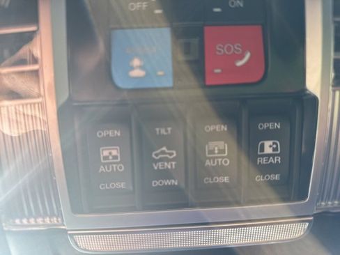 Used 2026 RAM 1500 Laramie w/ Night Edition image 15