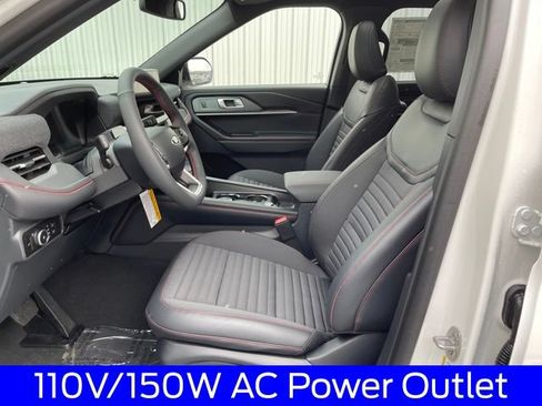 New 2026 Ford Explorer ST-Line w/ ST-Line Street Pack AWD/4WD image 9