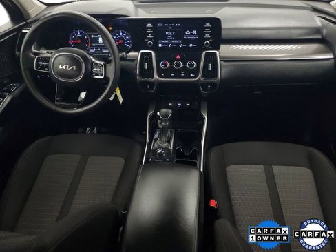 Used 2022 Kia Sorento LX FWD image 15