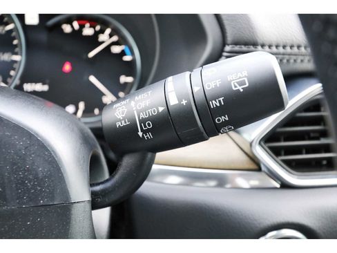 Used 2021 MAZDA CX-5 Signature image 18