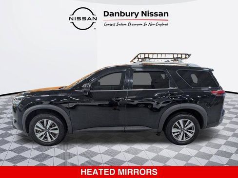 Certified 2023 Nissan Pathfinder SL w/ Lighting Package (N92) FWD image 7