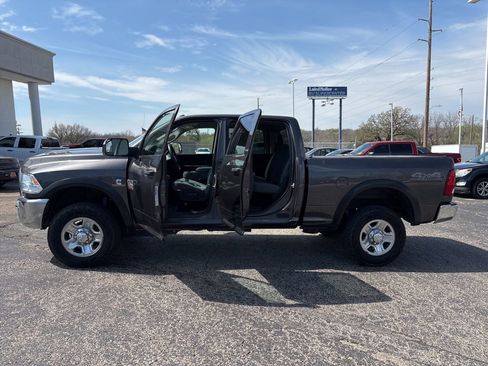 Used 2018 RAM 2500 Tradesman w/ Chrome Appearance Group image 4