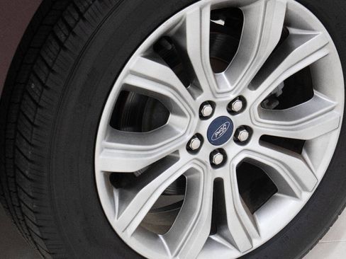 Used 2019 Ford Edge Titanium w/ Equipment Group 301A image 82