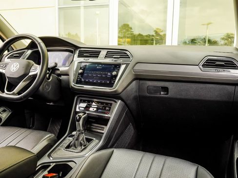 Used 2024 Volkswagen Tiguan Wolfsburg Edition image 18