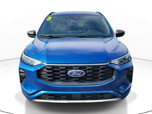 Used 2023 Ford Escape ST-Line w/ Tech Pack #1 FWD image 2
