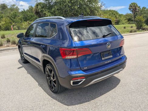 Used 2022 Volkswagen Taos SE FWD image 7