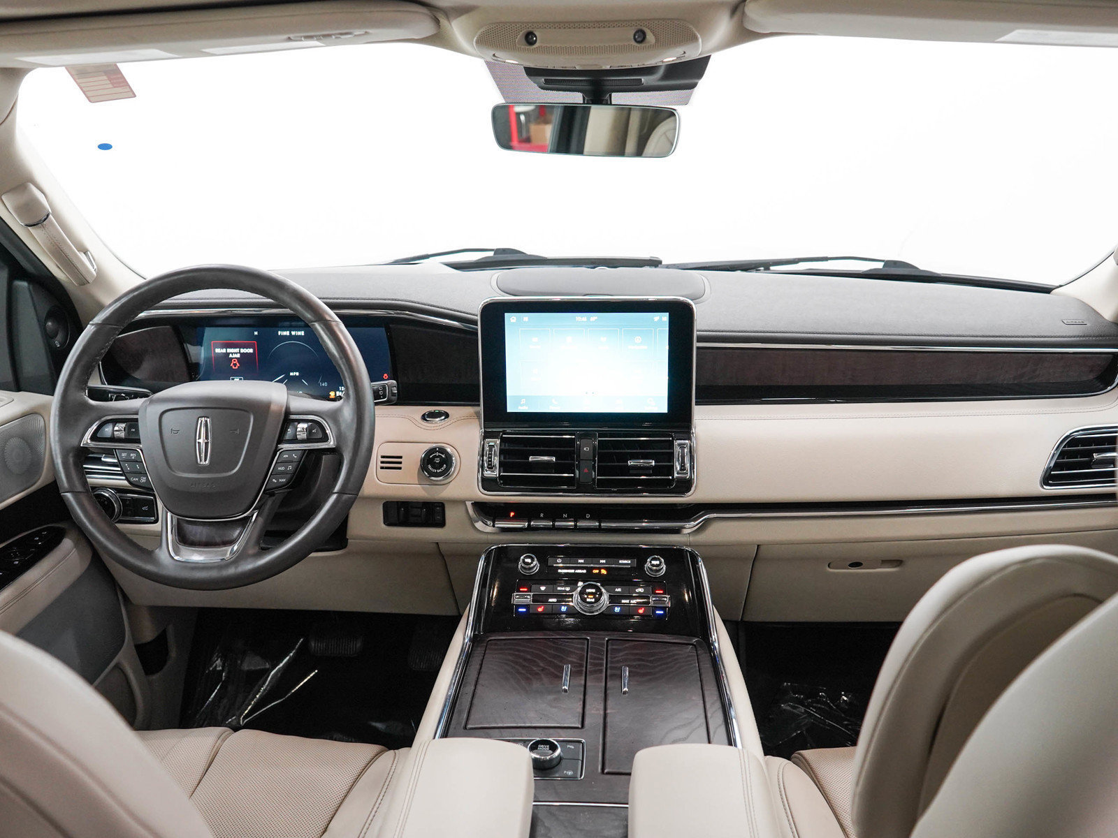 Used 2021 Lincoln Navigator Reserve w/ Luxury Package AWD/4WD image 13
