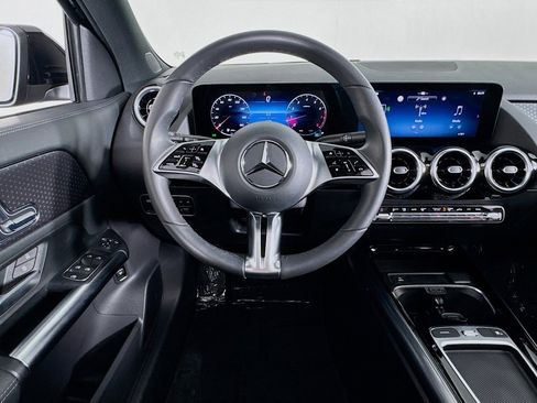 Used 2026 Mercedes-Benz GLA 250 image 4