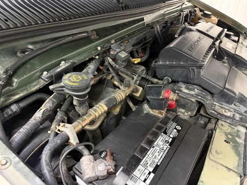 Used 2002 Ford E-350 and Econoline 350 Van image 76