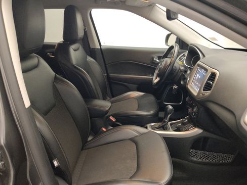 Used 2020 Jeep Compass Latitude w/ Popular Equipment Group AWD/4WD image 21