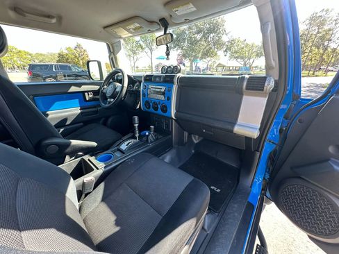 Used 2007 Toyota FJ Cruiser 4WD image 27