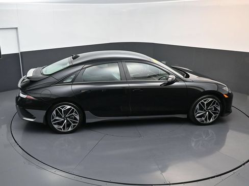 Used 2023 Hyundai Ioniq 6 SEL RWD image 16