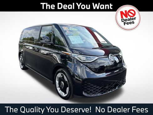 Used 2025 Volkswagen ID. Buzz Pro S RWD image 1
