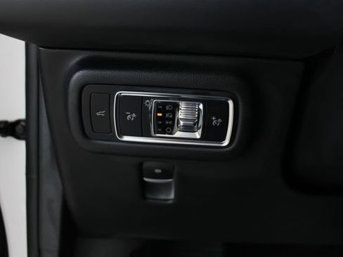 Used 2024 Lincoln Nautilus Premier w/ Equipment Group 102A AWD/4WD image 16
