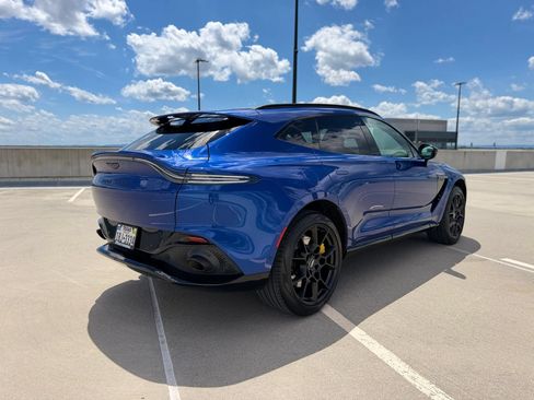 Used 2021 Aston Martin DBX AWD/4WD image 11