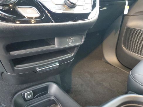 New 2026 Chrysler Voyager LX image 22