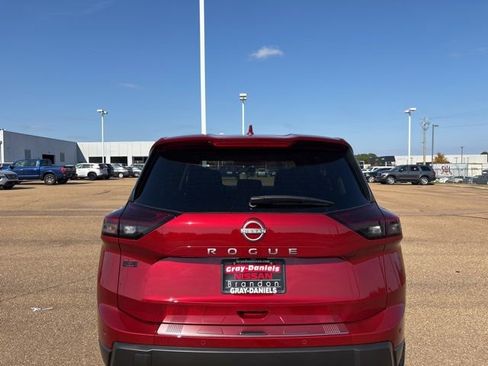 New 2026 Nissan Rogue SV image 3