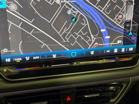 New 2026 Volkswagen Tiguan SEL R-Line image 19