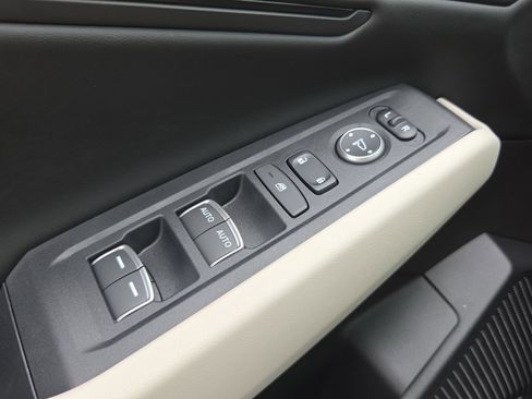 New 2025 Honda Accord EX-L image 17