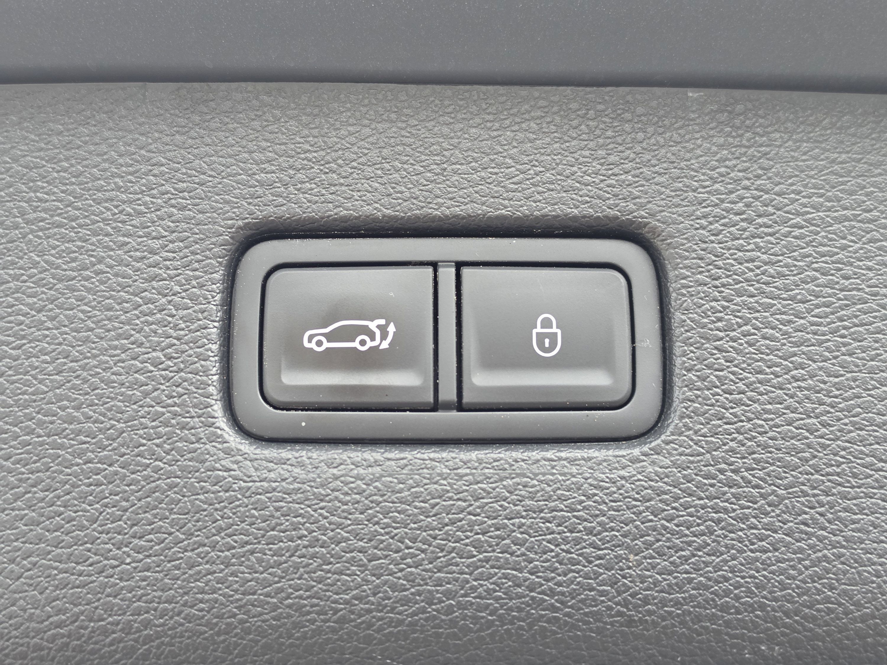 Used 2024 Genesis GV80 2.5T AWD/4WD image 16