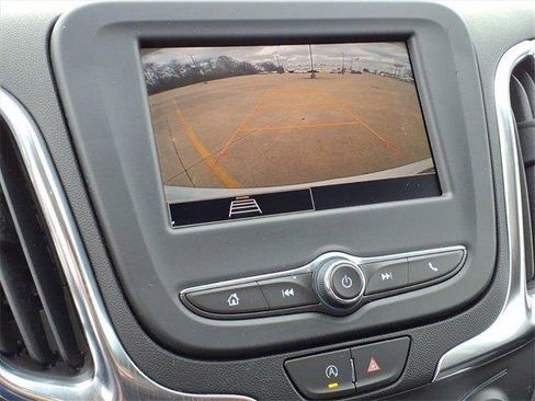 Used 2024 Chevrolet Equinox LT image 13