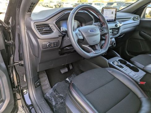 Used 2025 Ford Escape ST-Line image 5