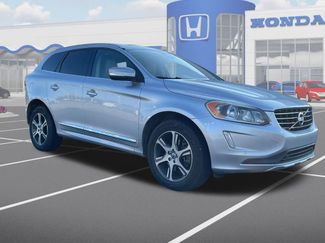 Used 2015 Volvo XC60 T6 Platinum video 2