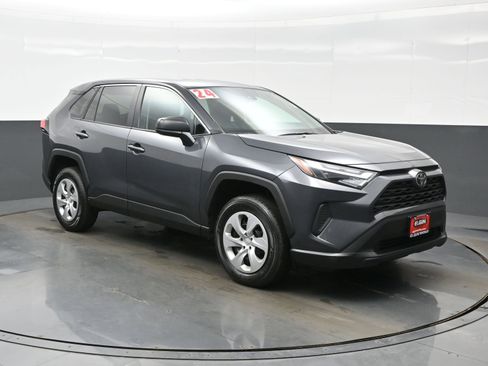 Used 2024 Toyota RAV4 LE image 8