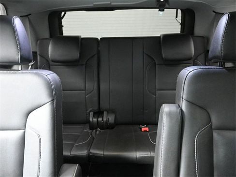 Used 2020 GMC Yukon SLT w/ Premium Edition image 11
