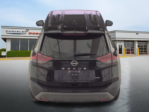 Used 2023 Nissan Rogue S AWD/4WD image 6