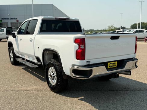 Used 2025 Chevrolet Silverado 2500 LT w/ Convenience Package AWD/4WD image 8