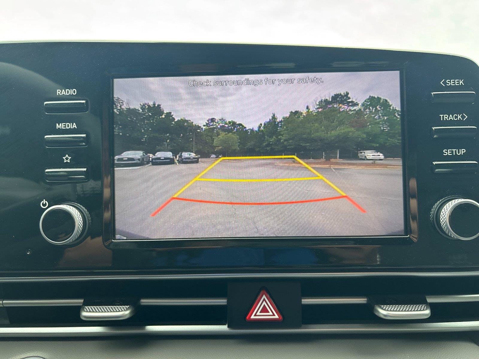 Used 2022 Hyundai Elantra SEL w/ Convenience + Premium Package FWD image 25