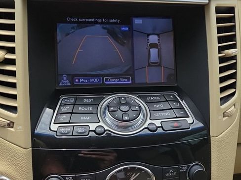 Used 2014 INFINITI QX70 2WD w/ Premium Package image 19