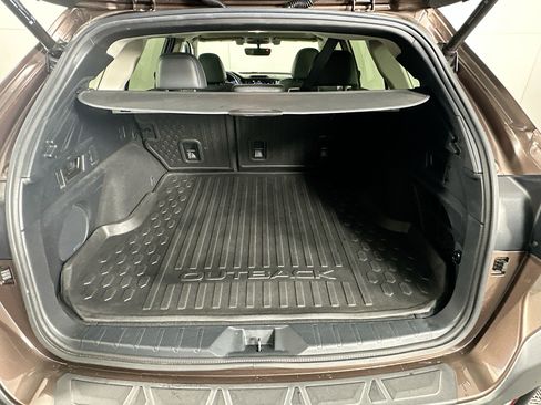 Used 2020 Subaru Outback Limited w/ Popular Package #2 AWD/4WD image 30