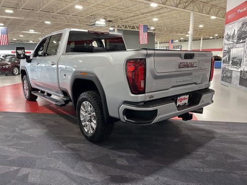 Used 2022 GMC Sierra 2500 Denali w/ Denali Ultimate Package AWD/4WD image 5