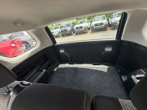 Used 2021 Toyota 4Runner SR5 AWD/4WD image 18