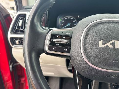 Certified 2022 Kia Sorento SX Prestige AWD/4WD image 32