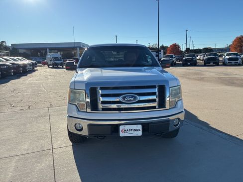 Used 2010 Ford F150 XLT image 8