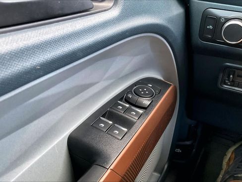 Used 2022 Ford Maverick Lariat w/ Lariat Luxury Package AWD/4WD image 34