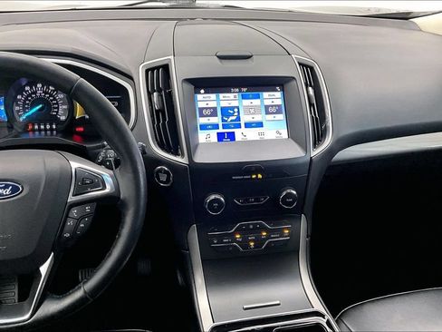 Used 2019 Ford Edge SEL w/ Equipment Group 201A AWD/4WD image 6