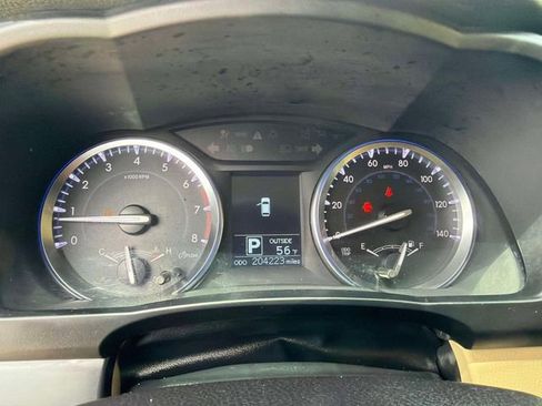 Used 2015 Toyota Highlander Plus AWD/4WD image 30