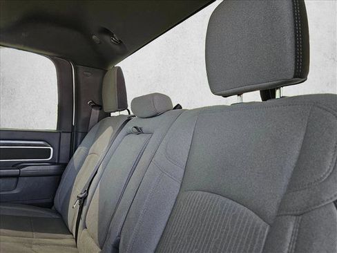 Used 2024 RAM 3500 Big Horn image 17